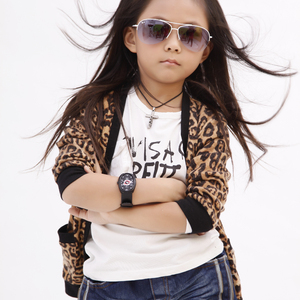 欧美白人女性毛片做爱
